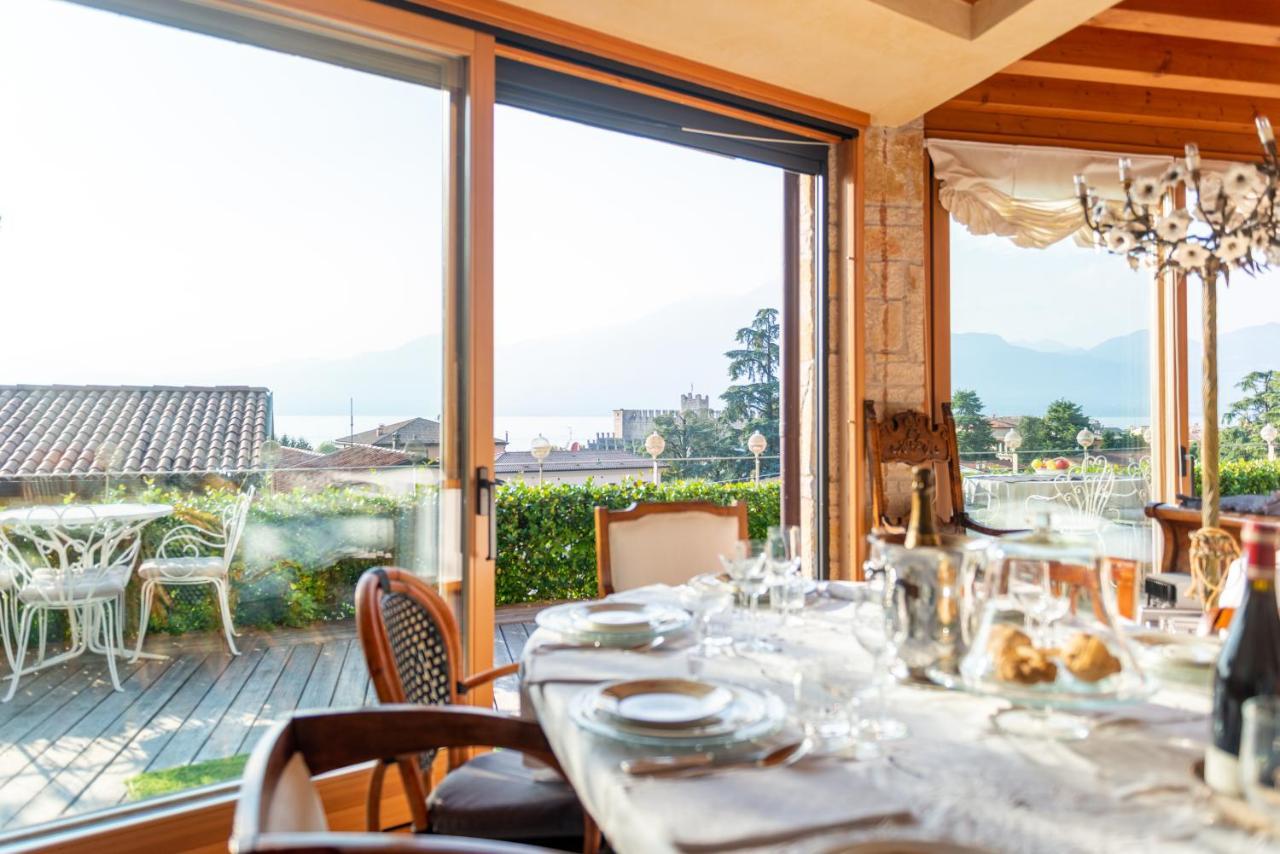 Casa Antichita Villa Torri Del Benaco Bagian luar foto