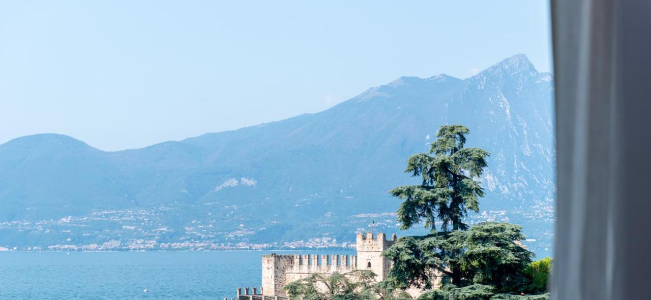 Casa Antichita Villa Torri Del Benaco Bagian luar foto