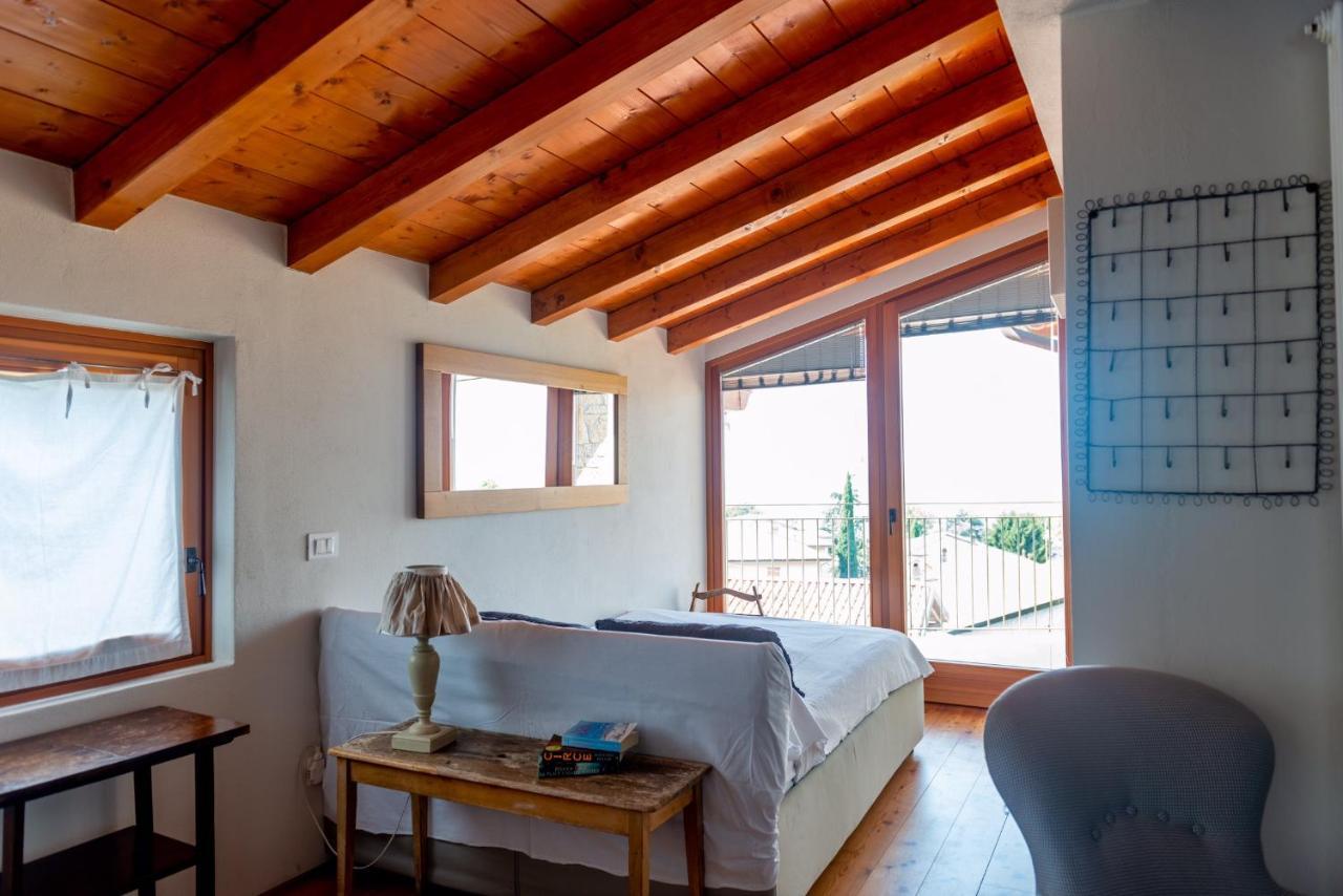 Casa Antichita Villa Torri Del Benaco Bagian luar foto
