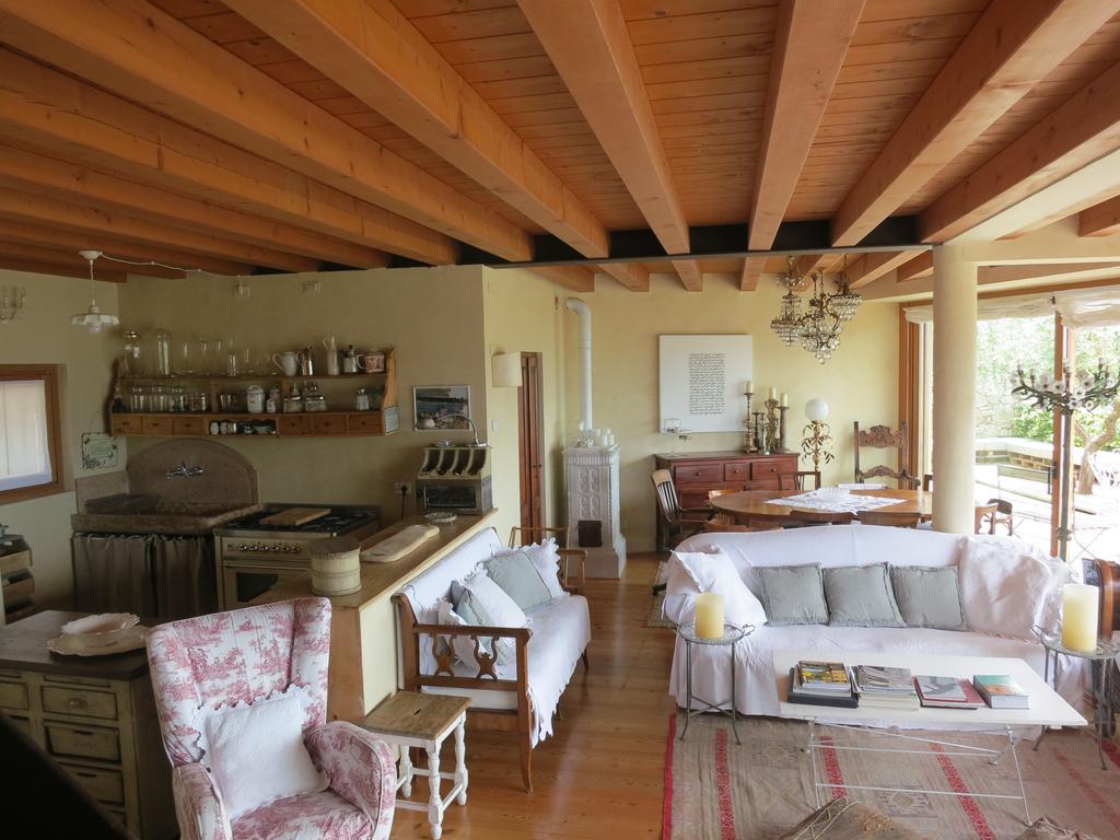 Casa Antichita Villa Torri Del Benaco Ruang foto