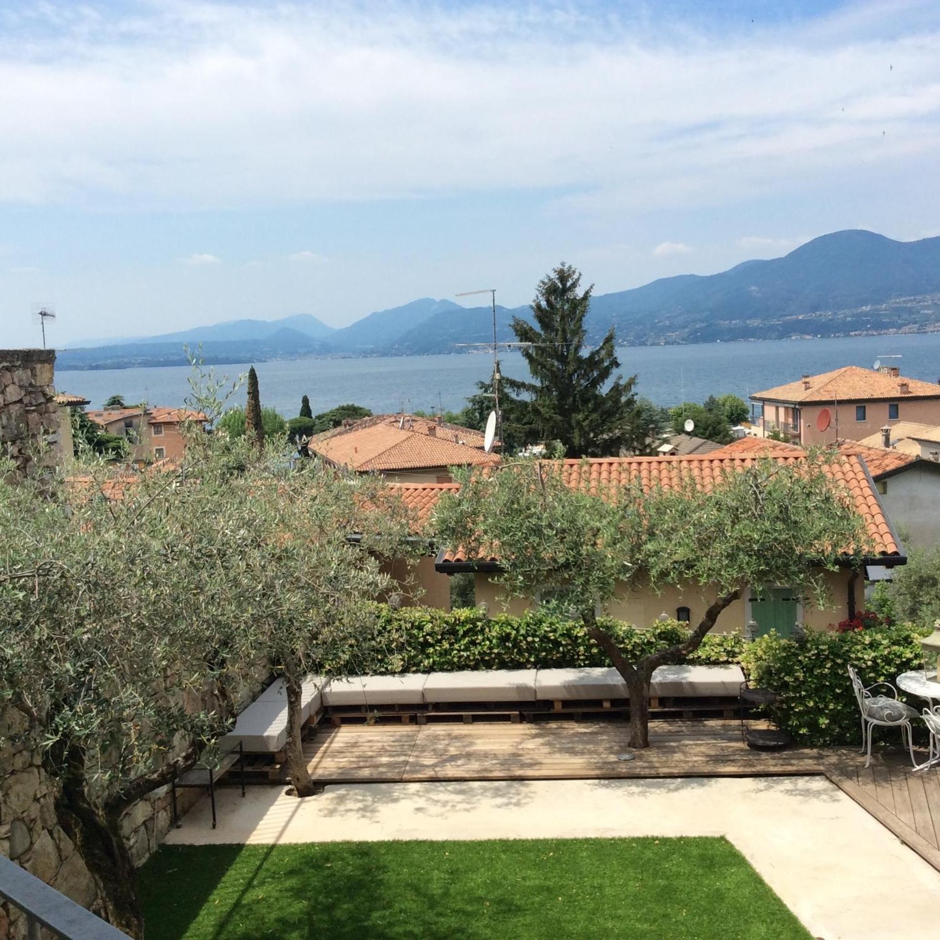 Casa Antichita Villa Torri Del Benaco Bagian luar foto